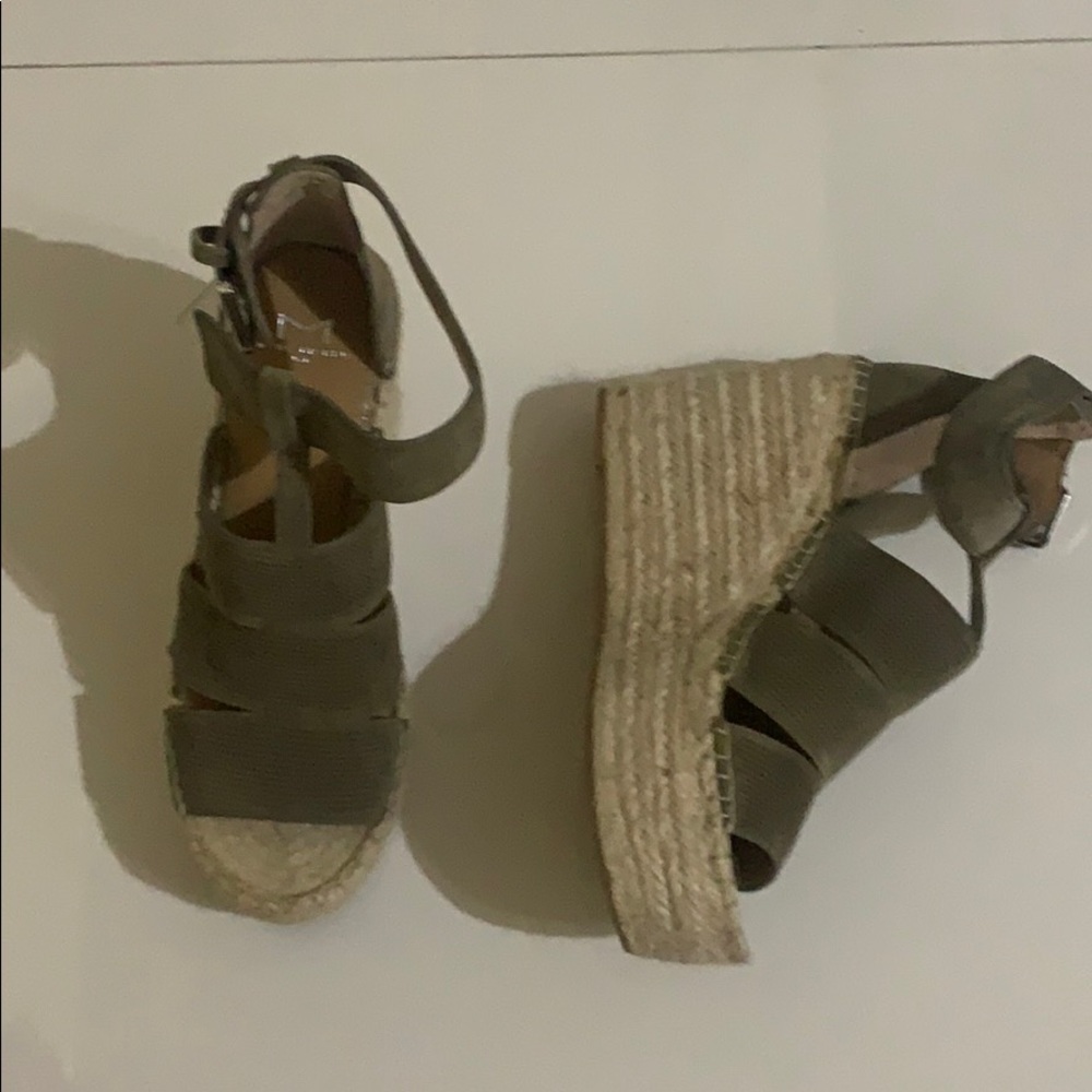 Marc Fisher Olive Green Wedges (NWOT)